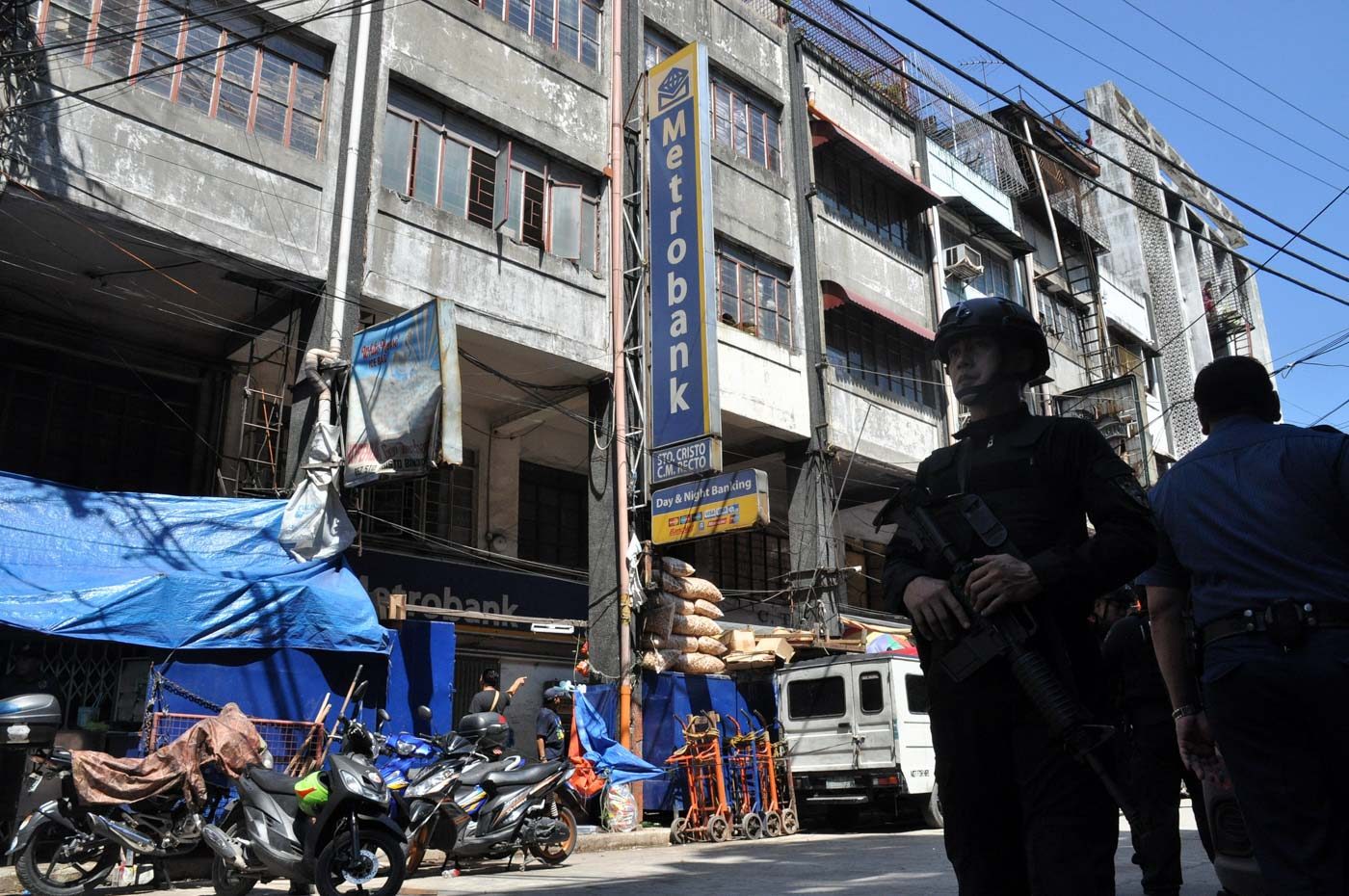 Metrobank Binondo branch robbed before opening