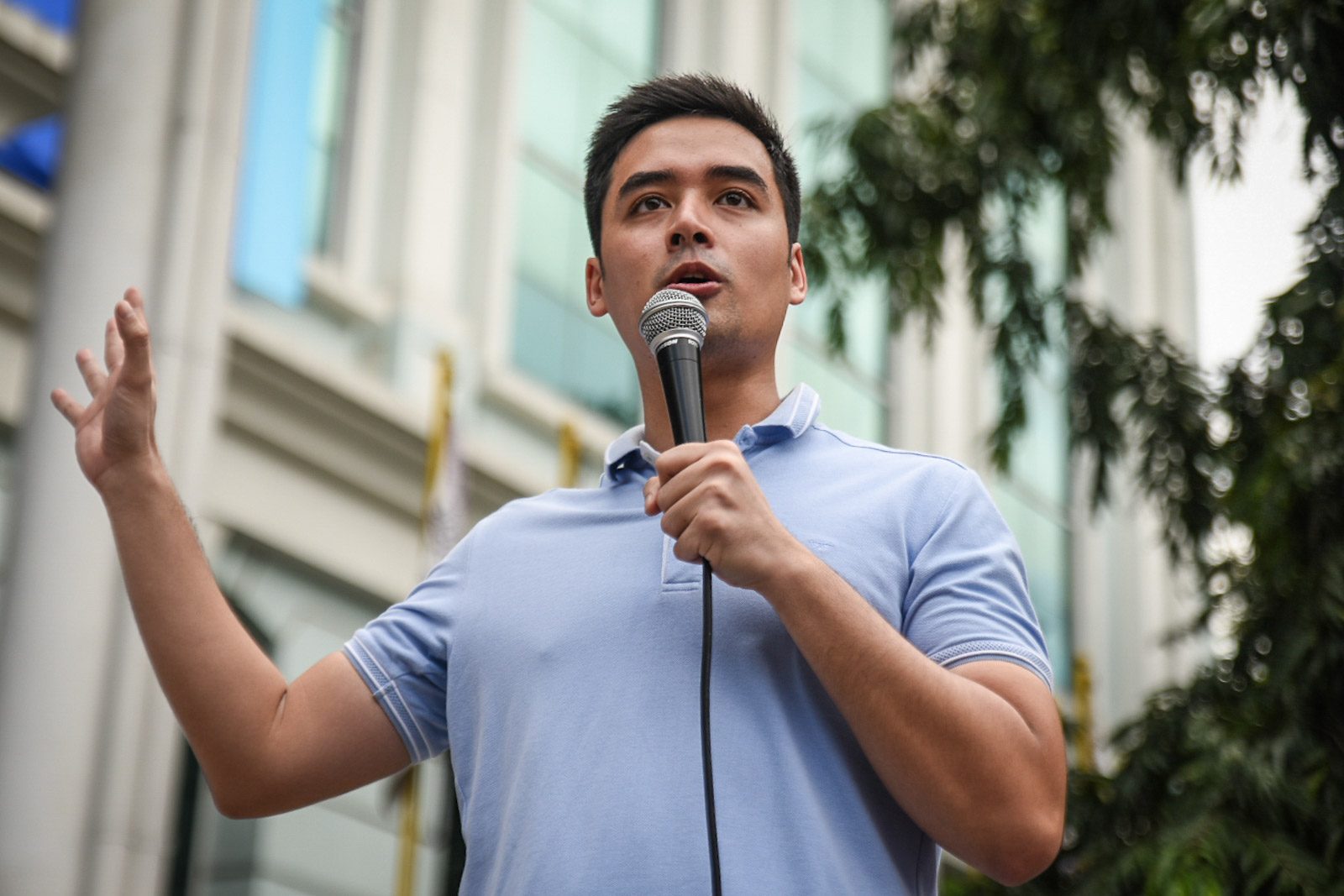 Vico Sotto eases penalties on delayed housing payments