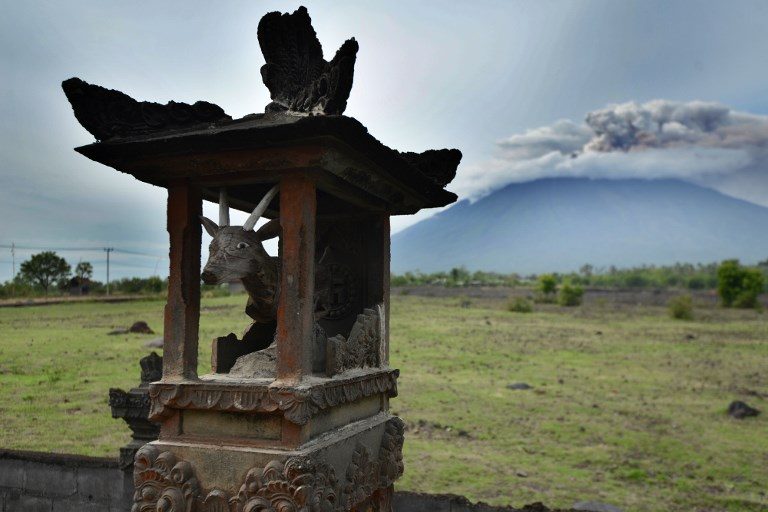Agung volcano in Bali spews ash in fresh eruption