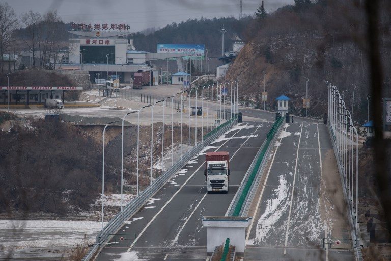 Sanksi perdagangan Korea Utara berlaku di perbatasan dengan Tiongkok dan Rusia