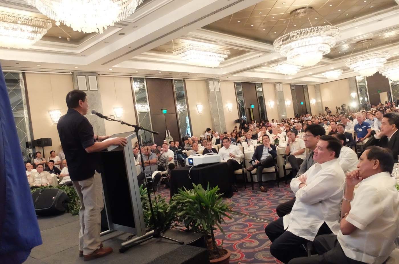BUSINESS FORUM. Rodrigo Duterte addresses members of the Makati Business Club and Management Association of the Philippines on April 27, 2016. Photo by Alecs Ongcal/Rappler  