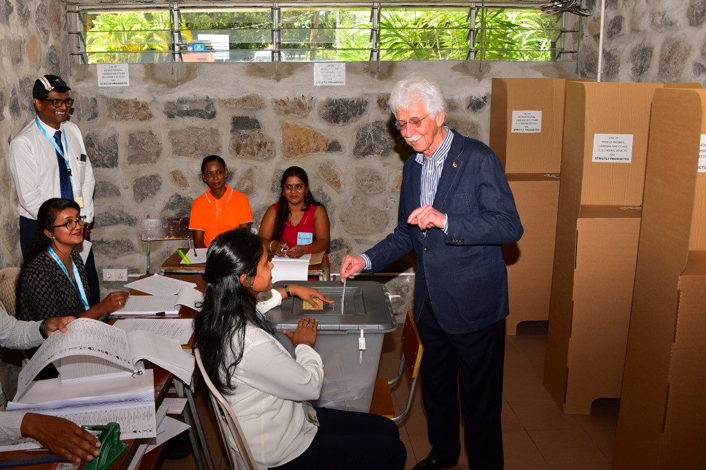 Counting begins in Mauritius election