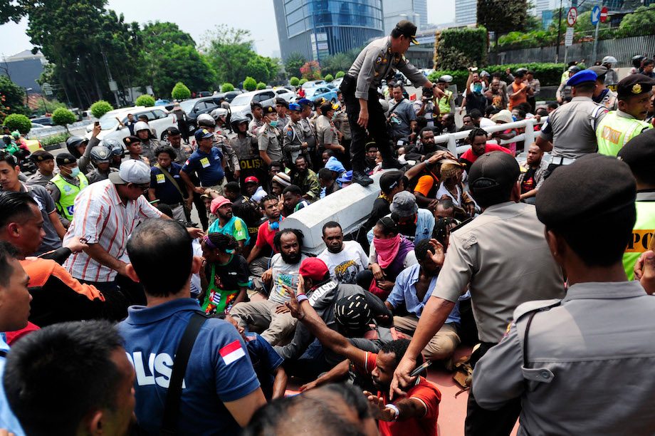 Lagi, ratusan aktivis pro referendum ditangkap di Papua