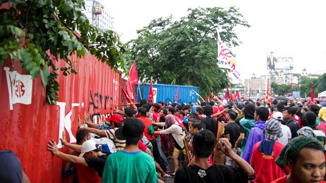 2 PNP intel officers, 15 others injured in SONA protests