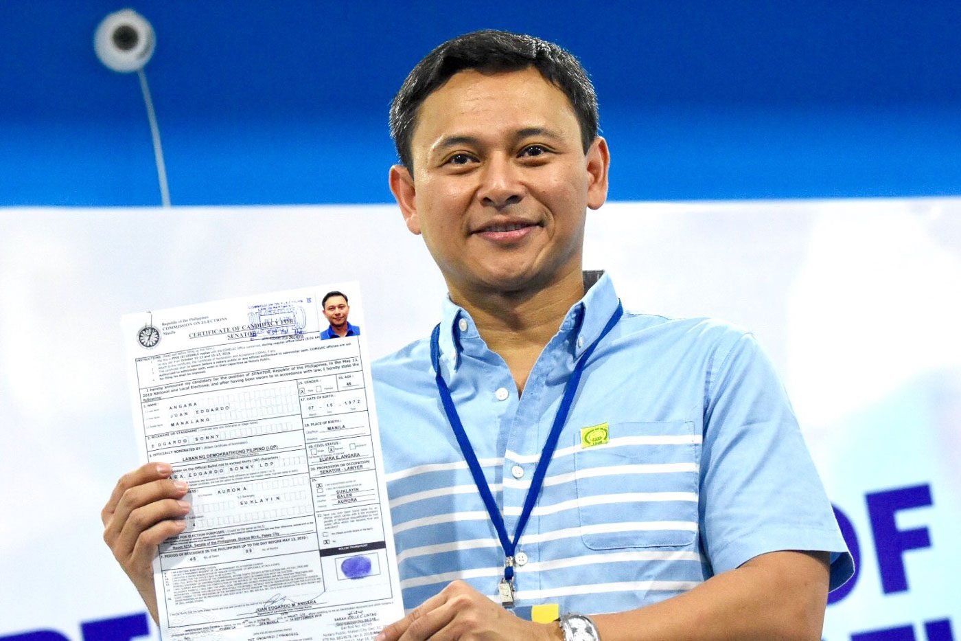 Sonny Angara fends off TRAIN law criticism as he files COC