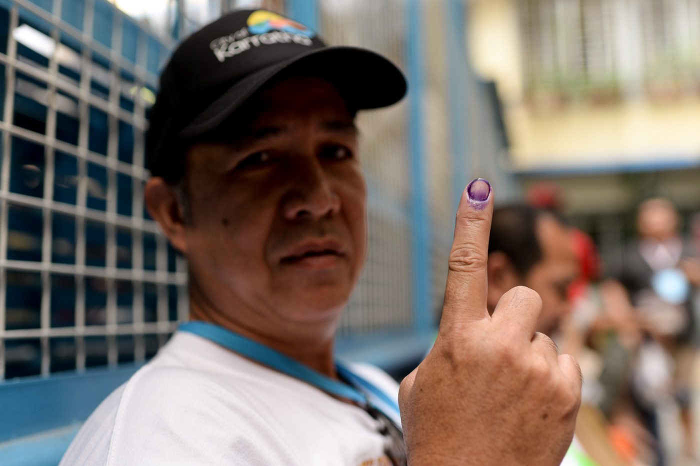 GOOD INFLUENCE. For Joseph Barboza of Delpan, he hopes the good winners will influence the other barangay leaders.  Photo by Eloisa Lopez/Rappler 