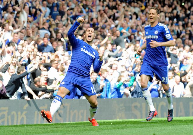 Gelandang Chelsea Eden Hazard merayakan gol yang ia cetak saat melawan Crystal Palace dalam laga Liga Inggris, 3 Mei 2015. Foto oleh EPA