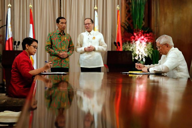 Aquino, Jokowi sign agreement on illegal drug-trafficking