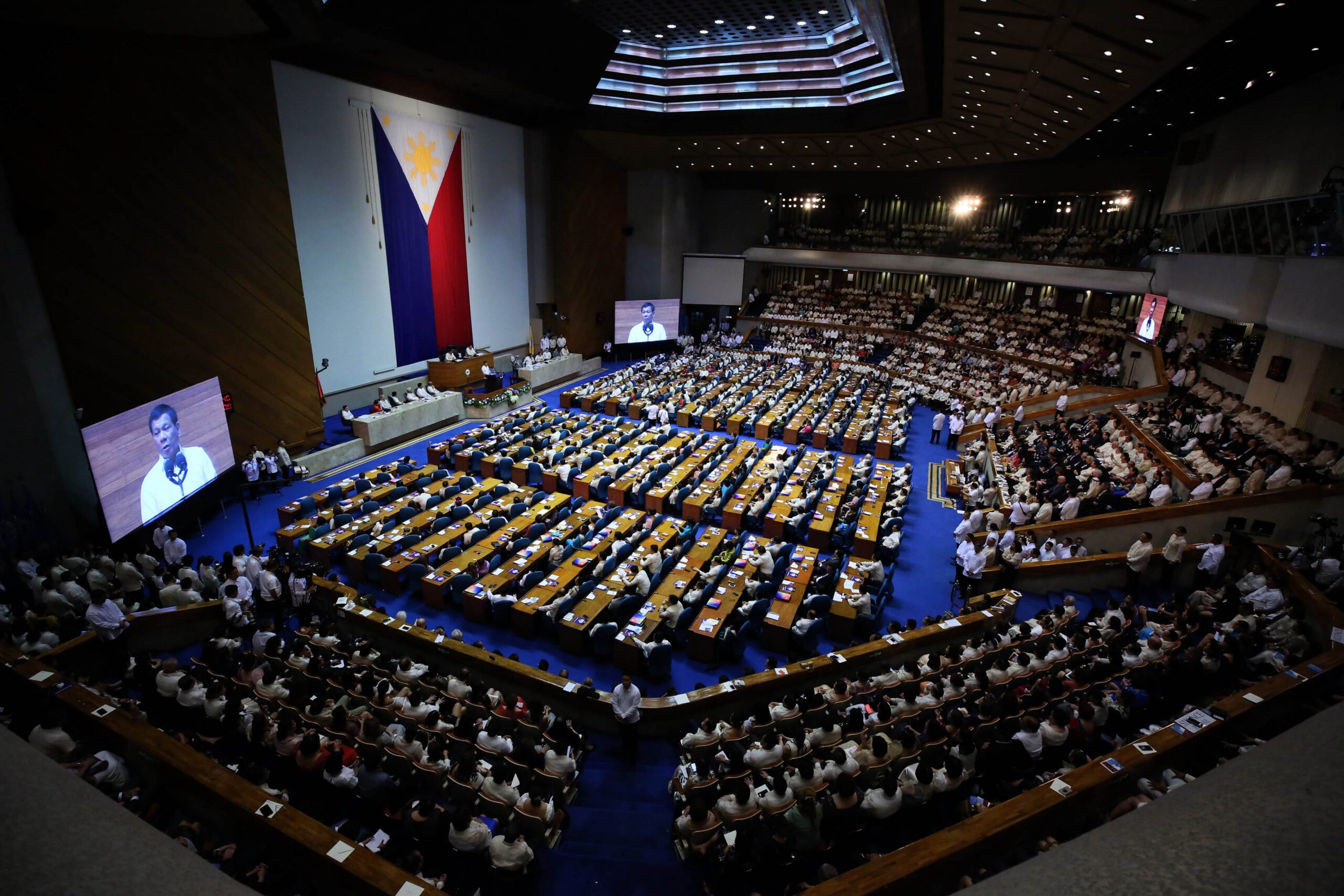 House pushes for holdover barangay officials until May 2018