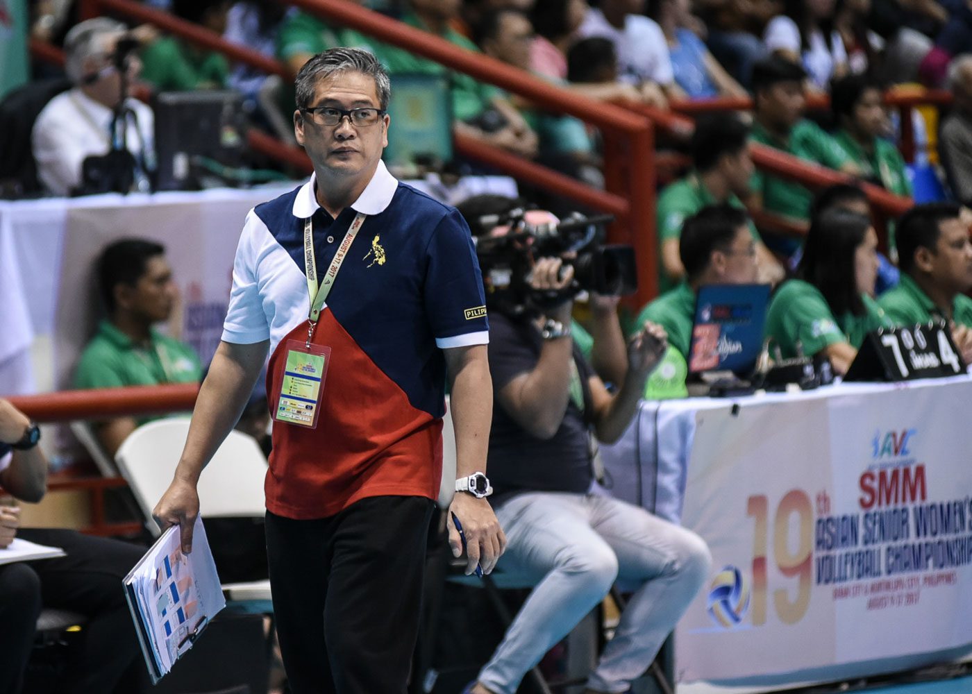 Philippine coach Francis Vicente watches on. Photo by Jerrick Esguerra/Rappler 