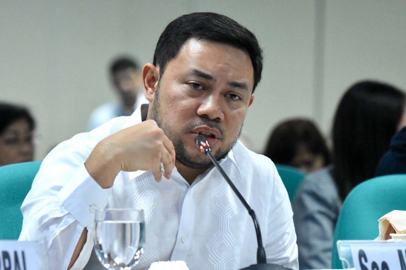 PUBLIC WORKS. DPWH Secretary Mark Villar defends the P543-billion proposed 2020 budget of his office on September 23, 2019. Photo by Angie de Silva/Rappler 
