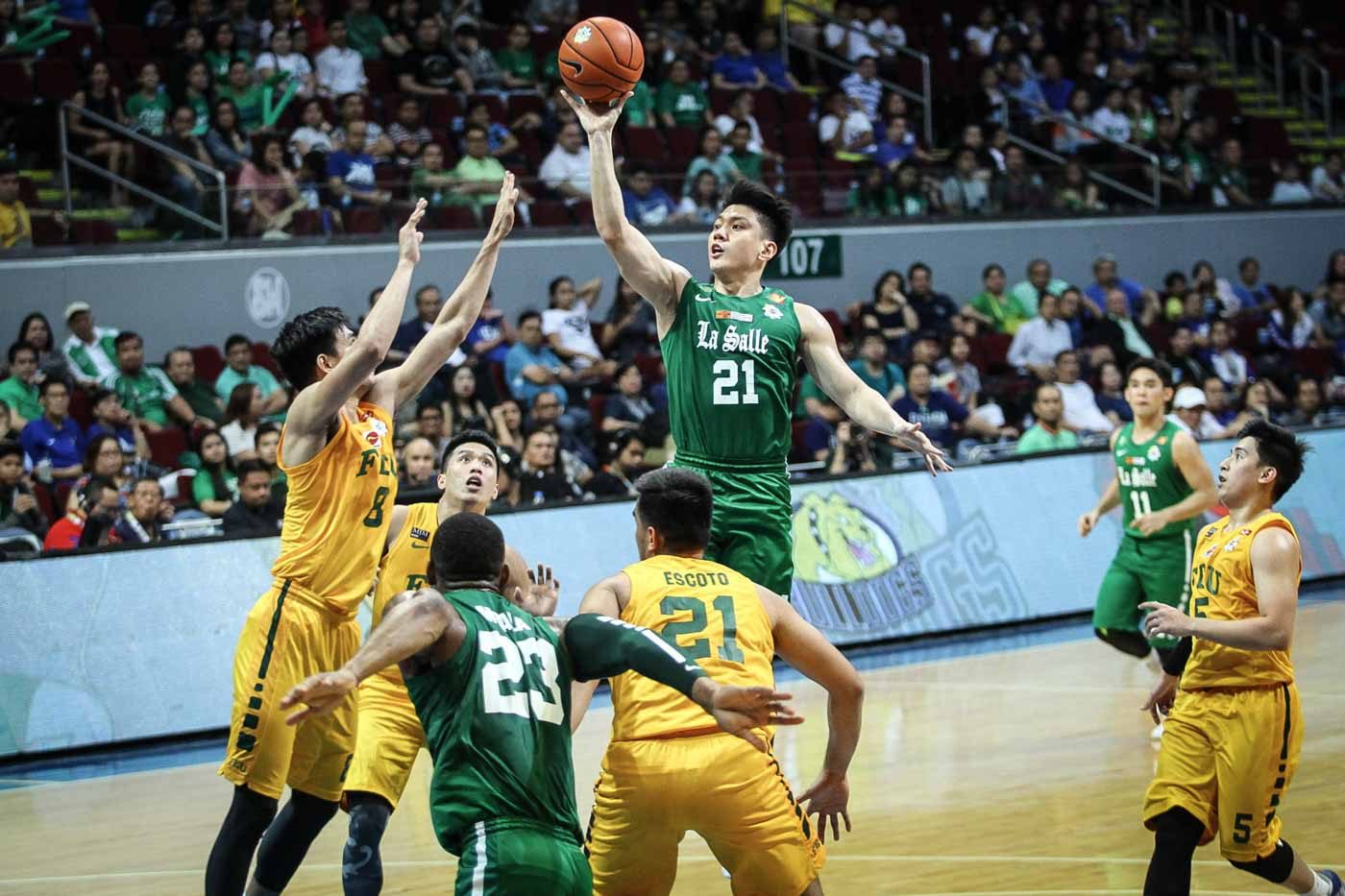 La Salle takes down rival FEU to finish eliminations at 13-1