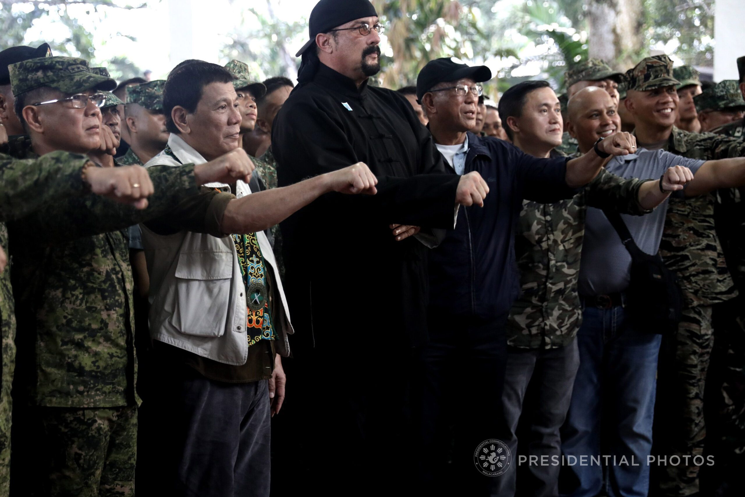 Action star Steven Seagal rallies troops in Jolo for Duterte
