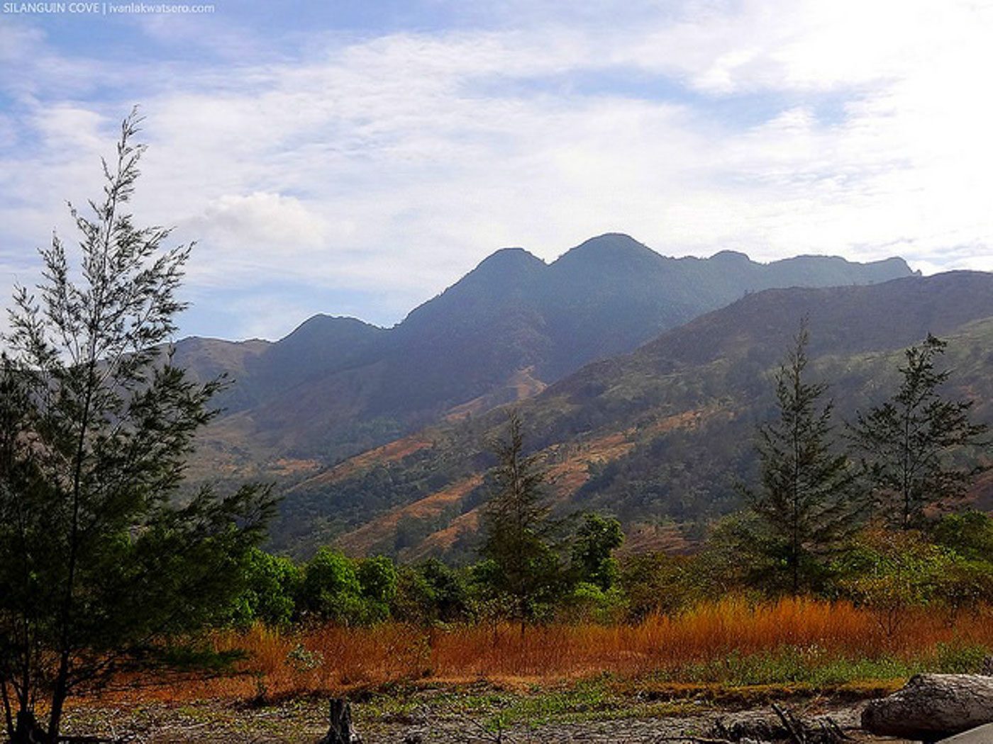 MOUNTAIN VIEW. What separates Silanguin from the rest of Zambales are scenic mountains. Photo by Ivan Briñas Cultura 