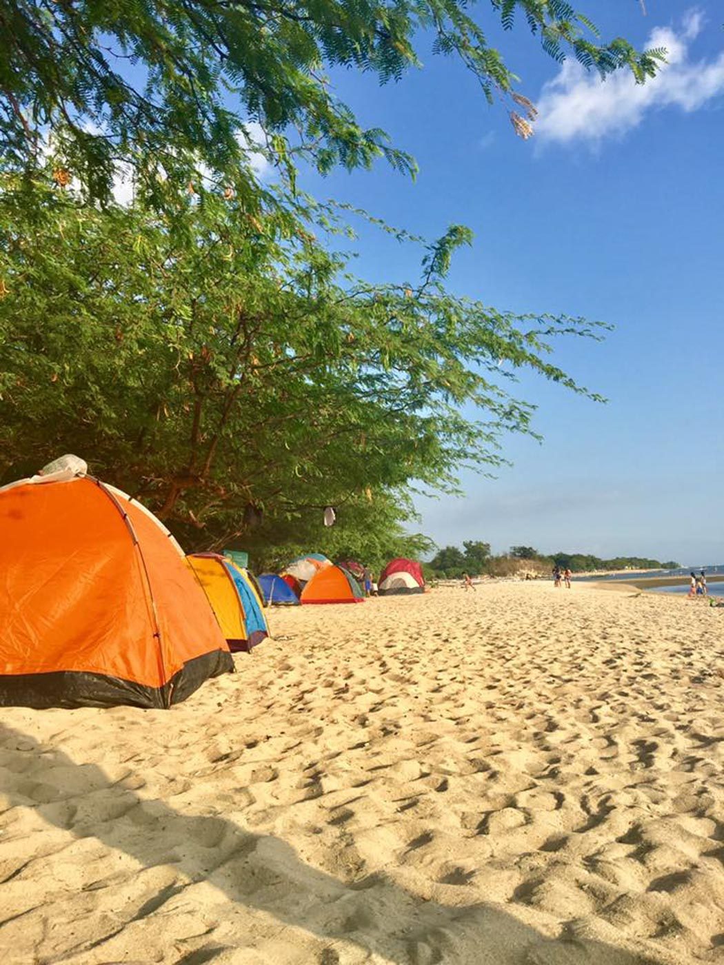 BEACH CAMPING. Camping is the budget option for spending the night at Calatagan. Photo by Ailyn Deofiles Galura‎ 
