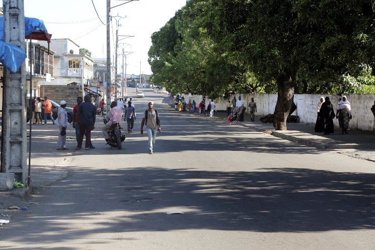 Gunfire rocks Comoros as opposition and government face off