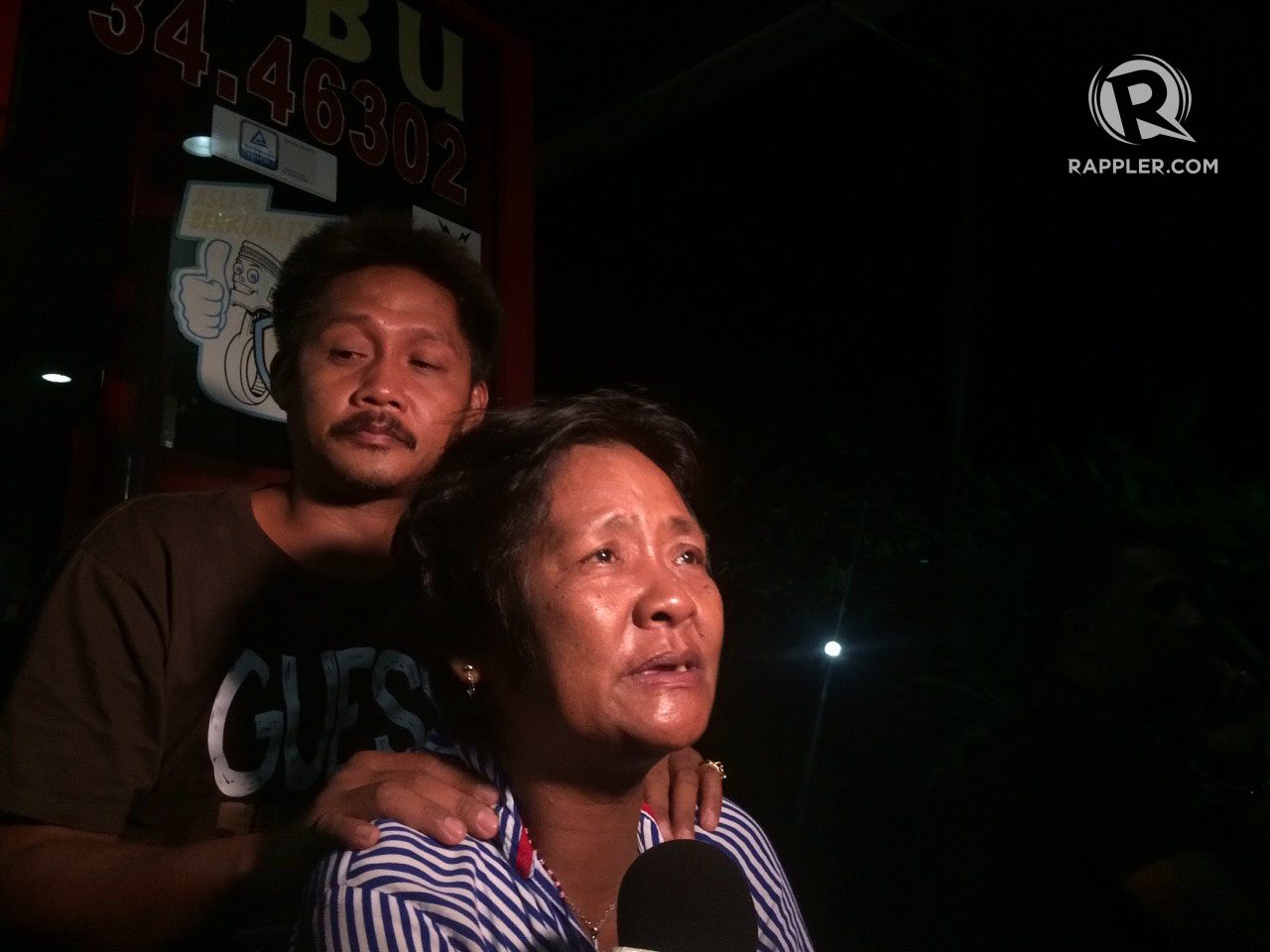 REPRIEVE. Celia Veloso with Mary Jane's brother Christopher on interview after being informed of the execution's reprieve 