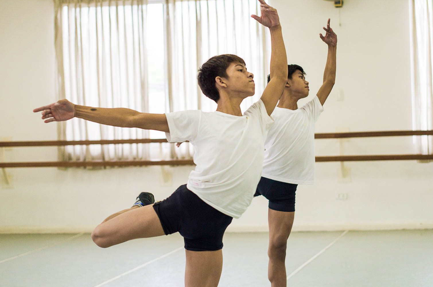 STREETS TO THE STUDIO. Benedict Sabularse and Edmar Sumera are former street children who now have scholarships to the Royal Ballet School's summer program. Photo by Rob Reyes/Rappler 