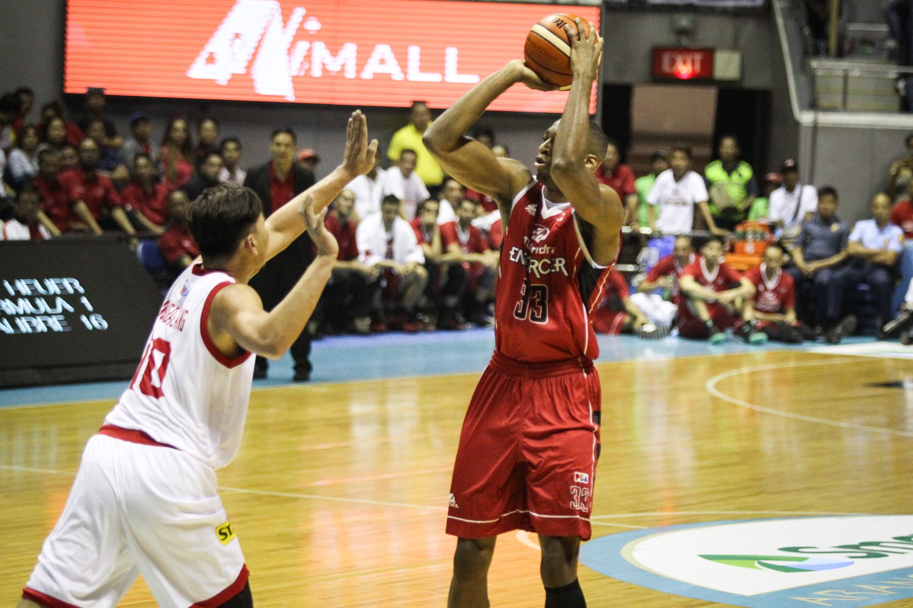 Mahindra outlasts Star in overtime