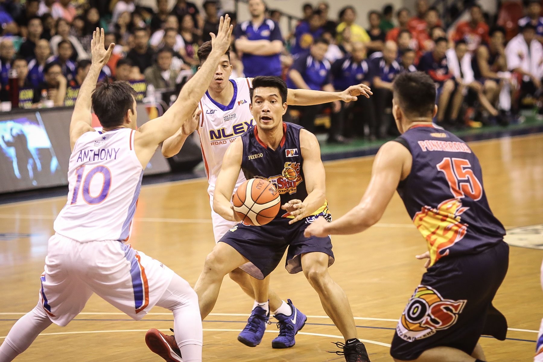 Guiao’s former team Rain or Shine adds to NLEX’s woes