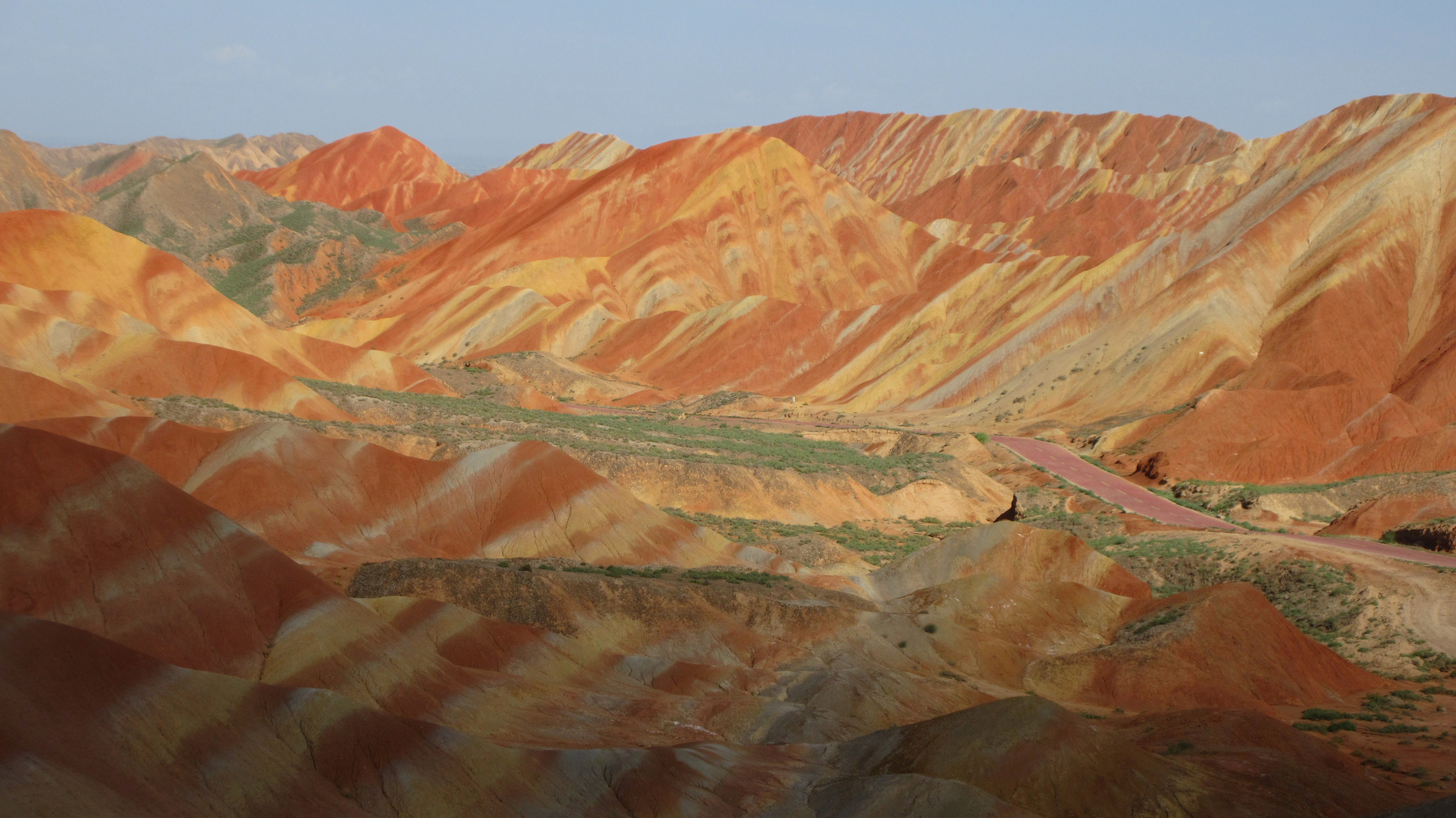 DISTINCT LANDSCAPE. The unique colors aren't the only distinct feature of the park, the rolling hills and rock formations also add to its uniqueness.


 