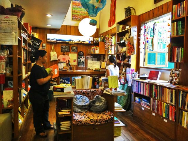 MT CLOUD. Browse through books, including an extensive collection about the Cordillera region, at Mt. Cloud Bookshop. Photo by Rhea Claire Madarang 