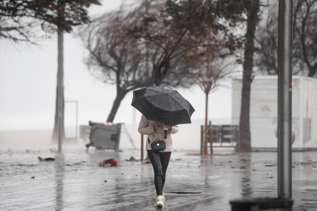 Deadly storm lashing Spain closes schools, cuts power