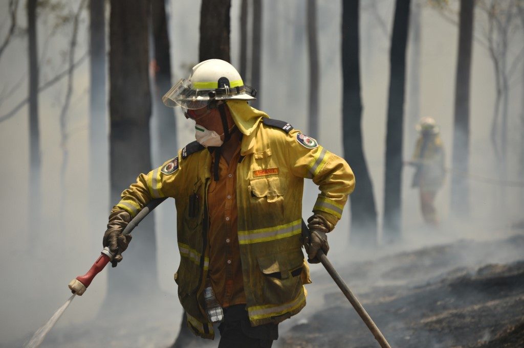 IN NEED OF HELP. Firefighters tackle a bushfire near Batemans Bay in New South Wales on January 3, 2020. Photo by Peter Parks/AFP 