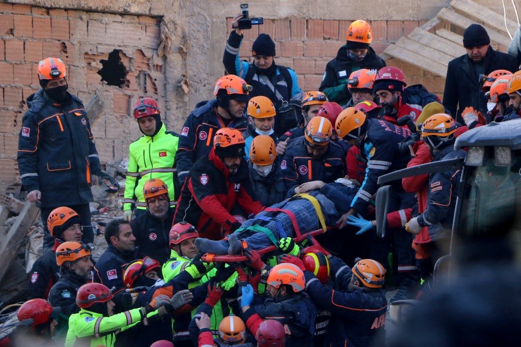 Rescuers scramble to find survivors after Turkey quake kills 22