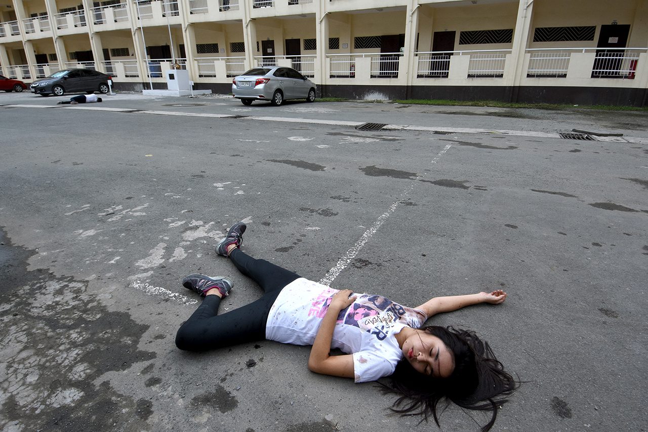 'EARTHQUAKE VICTIMS'. Simulation of a magnitude 7.2 earthquake or The Big One during the #MMShakeDrill2017 in Valenzuela City. Photo by Angie De Silva/Rappler  