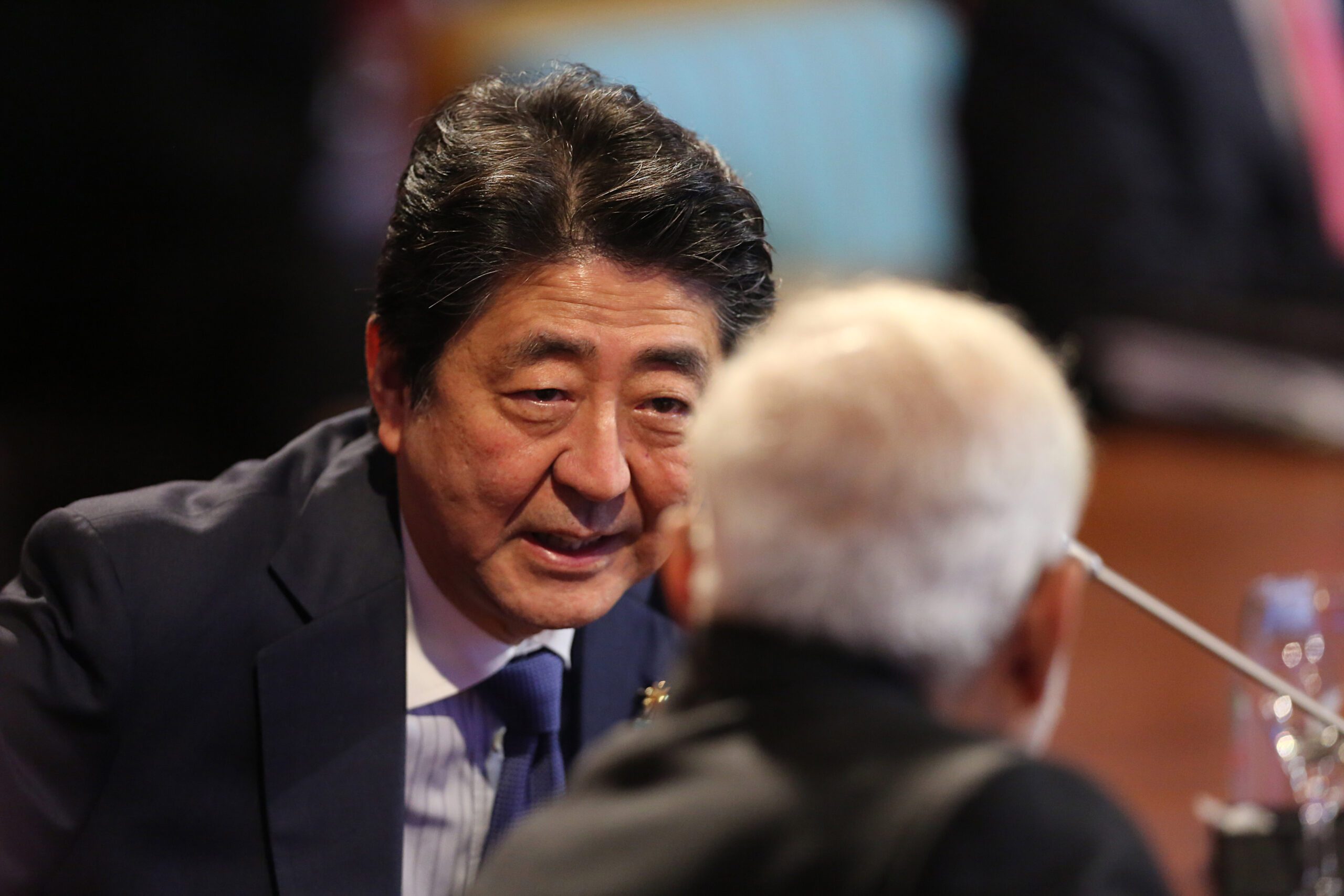 Japan PM Abe to make rare China visit