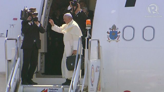 As Pope Francis leaves, network services returns to normal