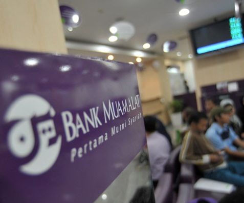 BELI SAHAM. Proses pembelian saham Bank Muamalat oleh PT Minna Padi memasuki tahap akhir. Foto oleh ANTARA 