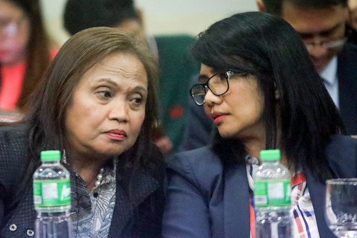 FORMER JBC EMPLOYEES. Resource persons Genuina C. Ranoy and Dulce Lizsa R. Sahagun during the committee on justice hearing. Photo by Darren Langit/Rappler 