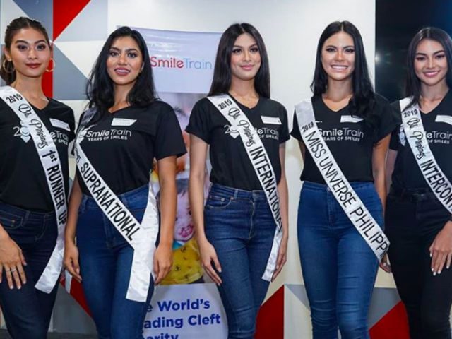 LOOK: Binibining Pilipinas 2019 queens celebrate World Smile Day