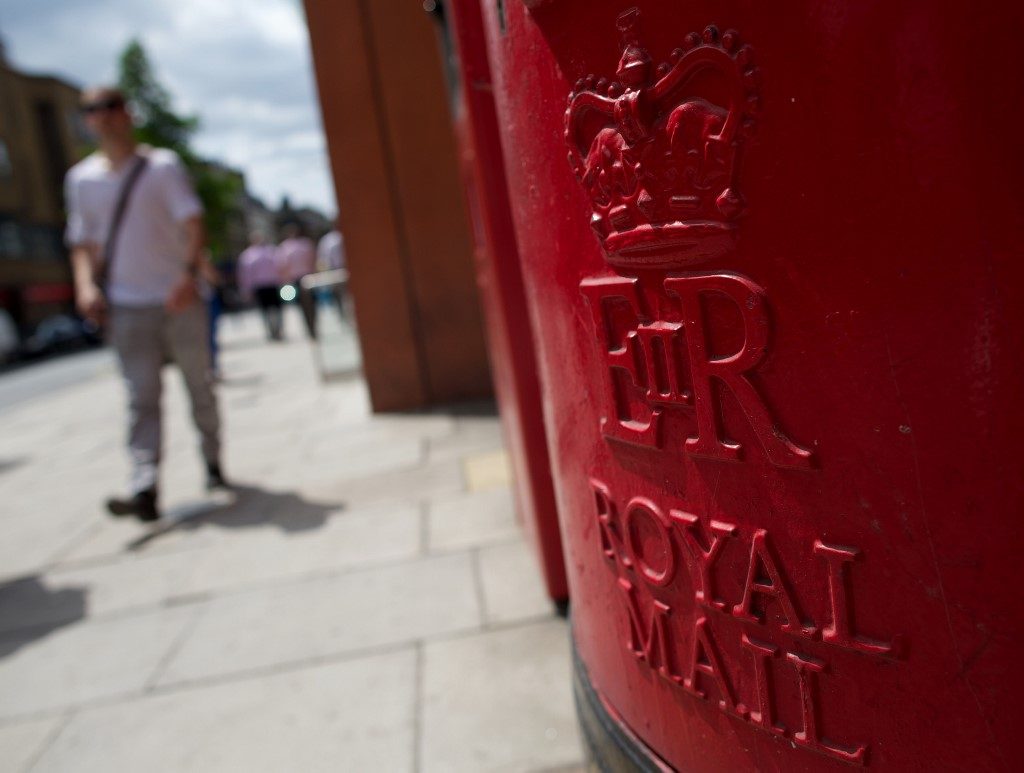 UK postal operator Royal Mail cuts 2,000 jobs