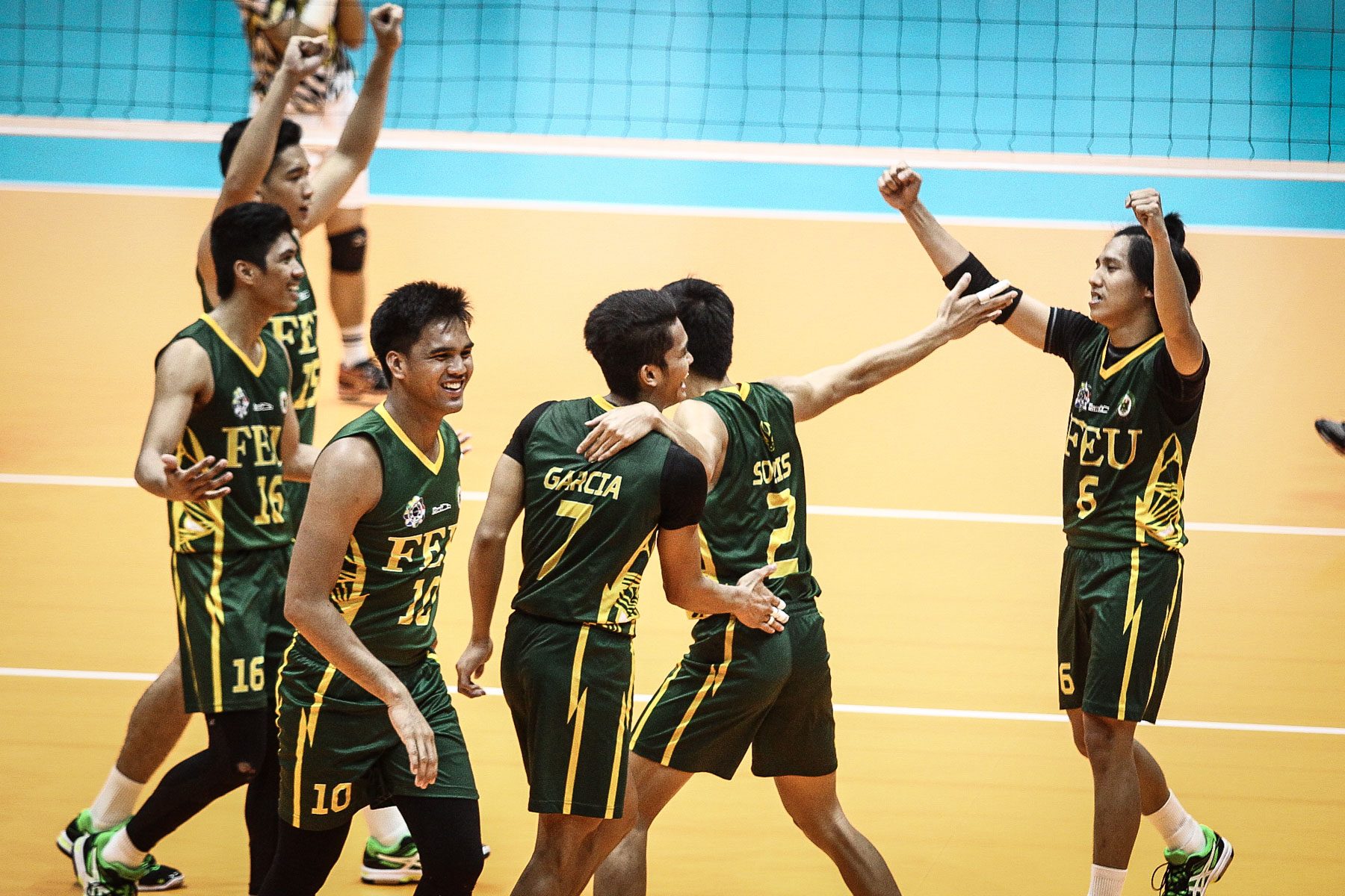 FEU stays alive, faces twice-to-beat NU in UAAP men’s volley semis