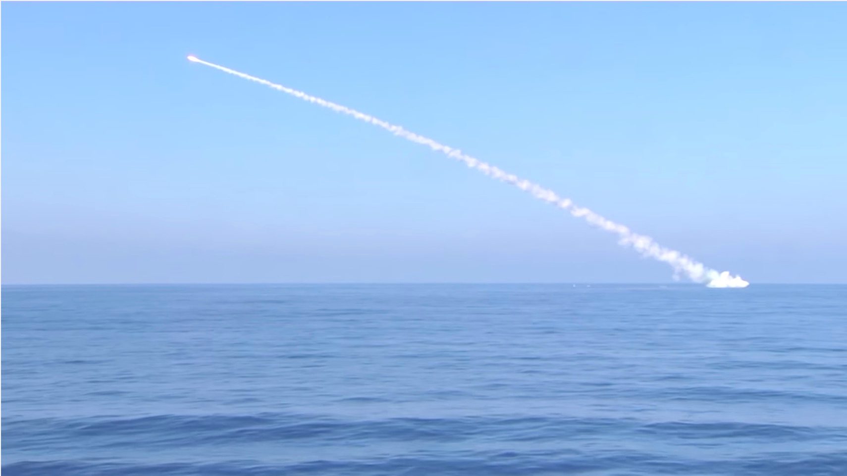 Russian warship, sub fire cruise missiles at ISIS in Syria – Moscow