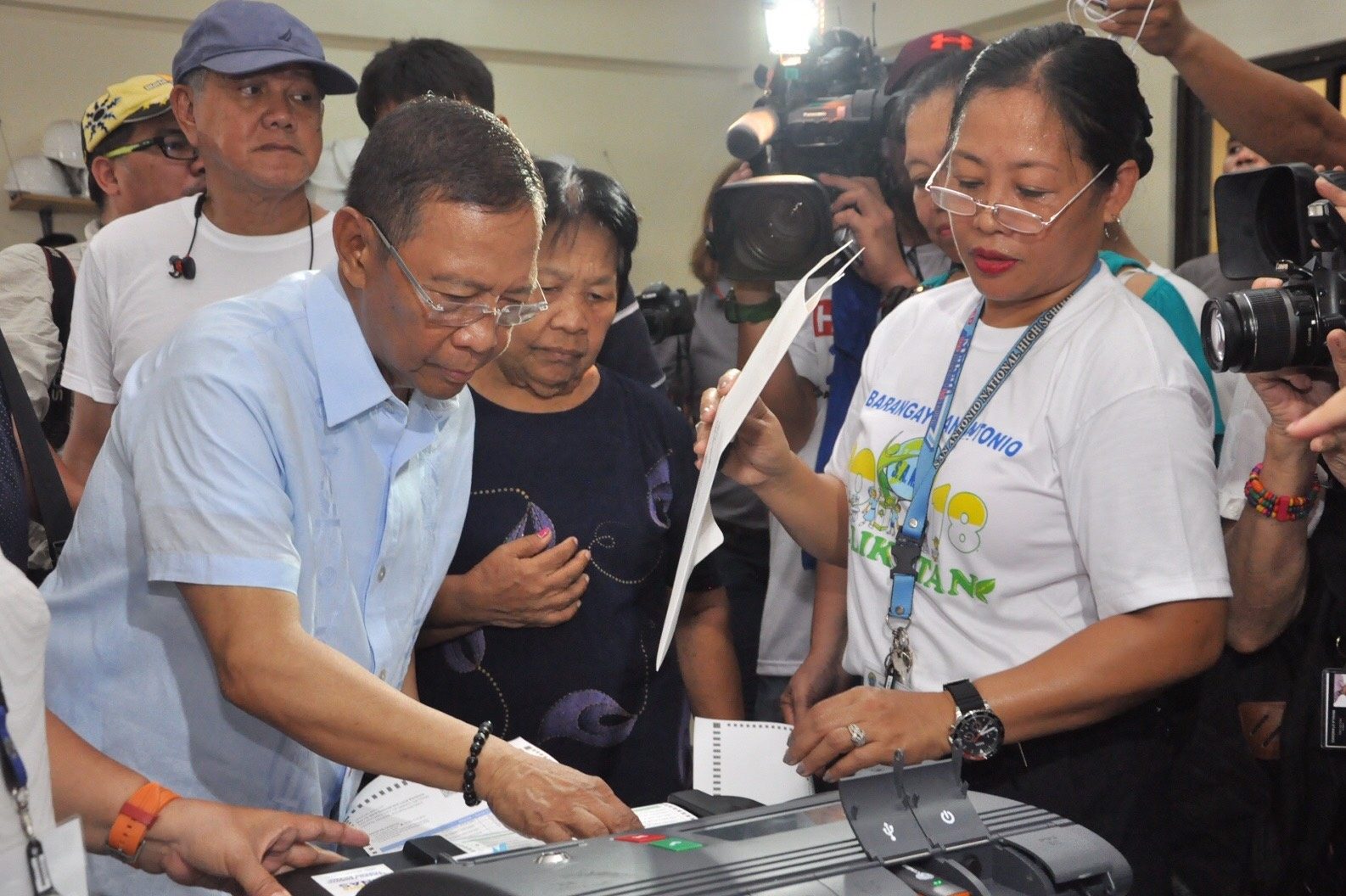 Comelec: No special treatment for ex-VP Binay in ballot issue