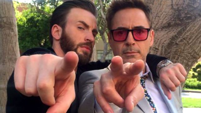 AWESOME CO-STARS. Chris Evans (plays Captain America) and Robert Downey Jr (plays Iron Man) in a funny photo posted on Twitter. Chris and the other 'Avengers' co-stars honored Robert at the 2015 MTV Movie Awards. Screengrab from Twitter/Robert Downey Jr  