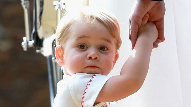 Royals warn against paparazzi pictures of Prince George
