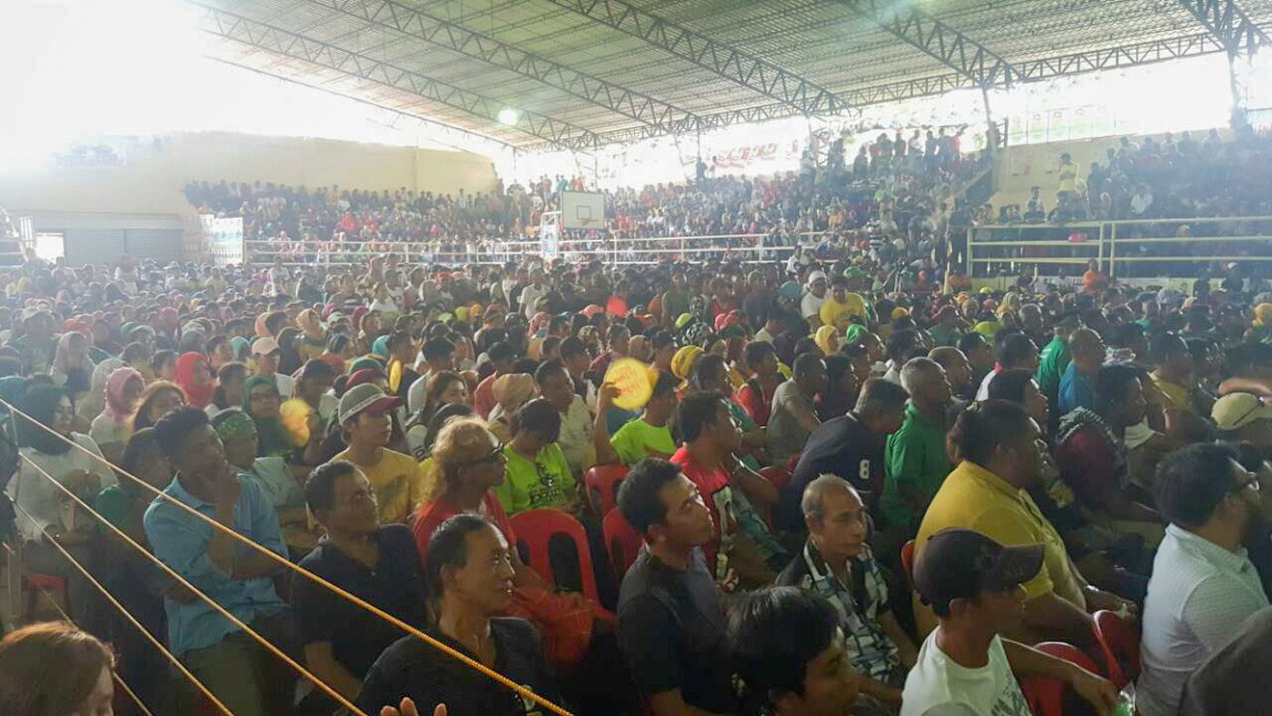 PACKED. Sulu residents pack the Notre Dame Jolo gymnasium to listen to Sara Duterte and HNP candidates. Photo courtesy of HNP media pool 
