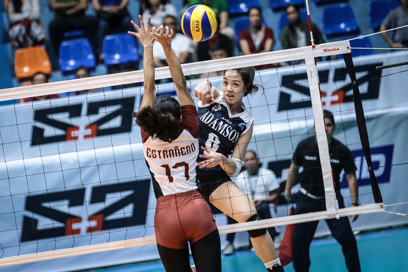 WATCH: Jema Galanza electrifies off court as power outage hits PVL game