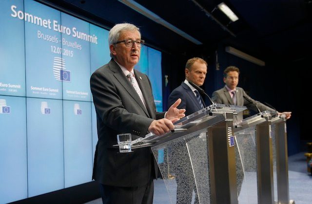 DEAL. European Commission President Jean-Claude Juncker (L), EU council President Donald Tusk (R) and President of Eurogroup Jeroen Dijsselbloem (R) give final press conference at the end of Eurozone leader summit on the Greek crisis, at the European Council headquarters in Brussels, Belgium, July 13, 2015. Olivier Hoslet/EPA 