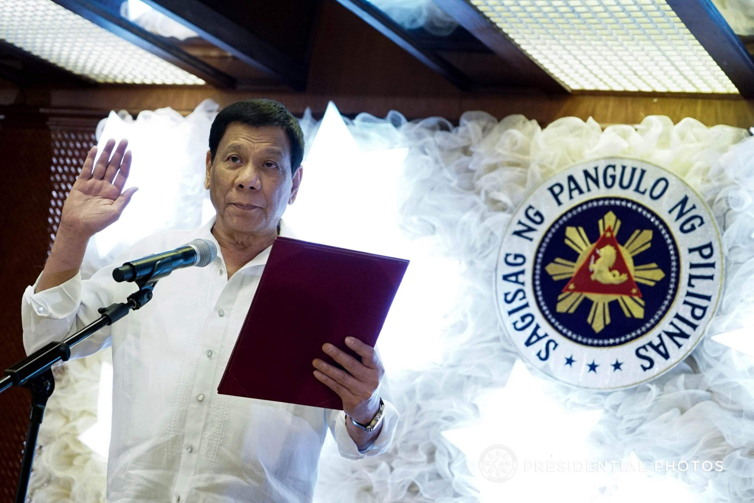 Don’t become a Judas like Trillanes, Duterte tells gov’t officials