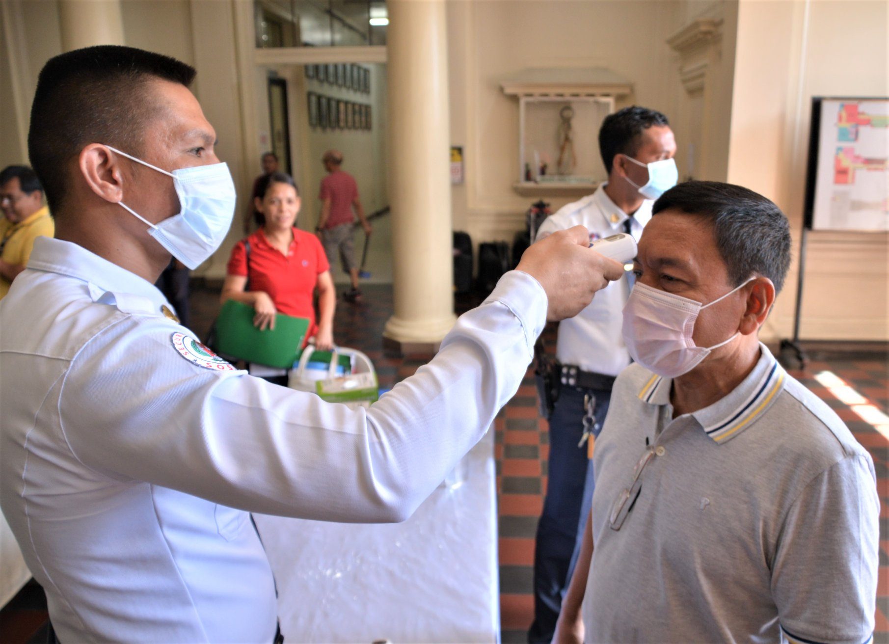 Negros Occidental, Lanao del Sur, Olongapo orders quarantine of arrivals from Metro Manila