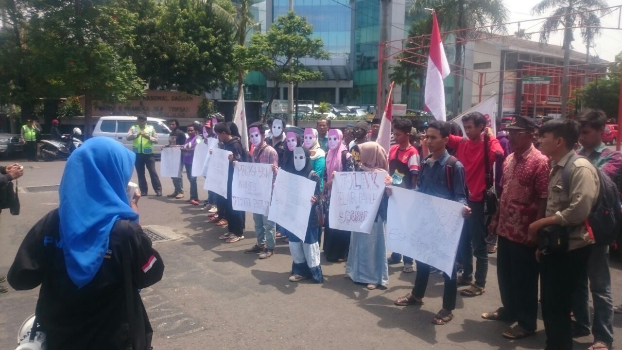 Aktivis di Semarang kembali kecam wacana gelar pahlawan bagi Soeharto