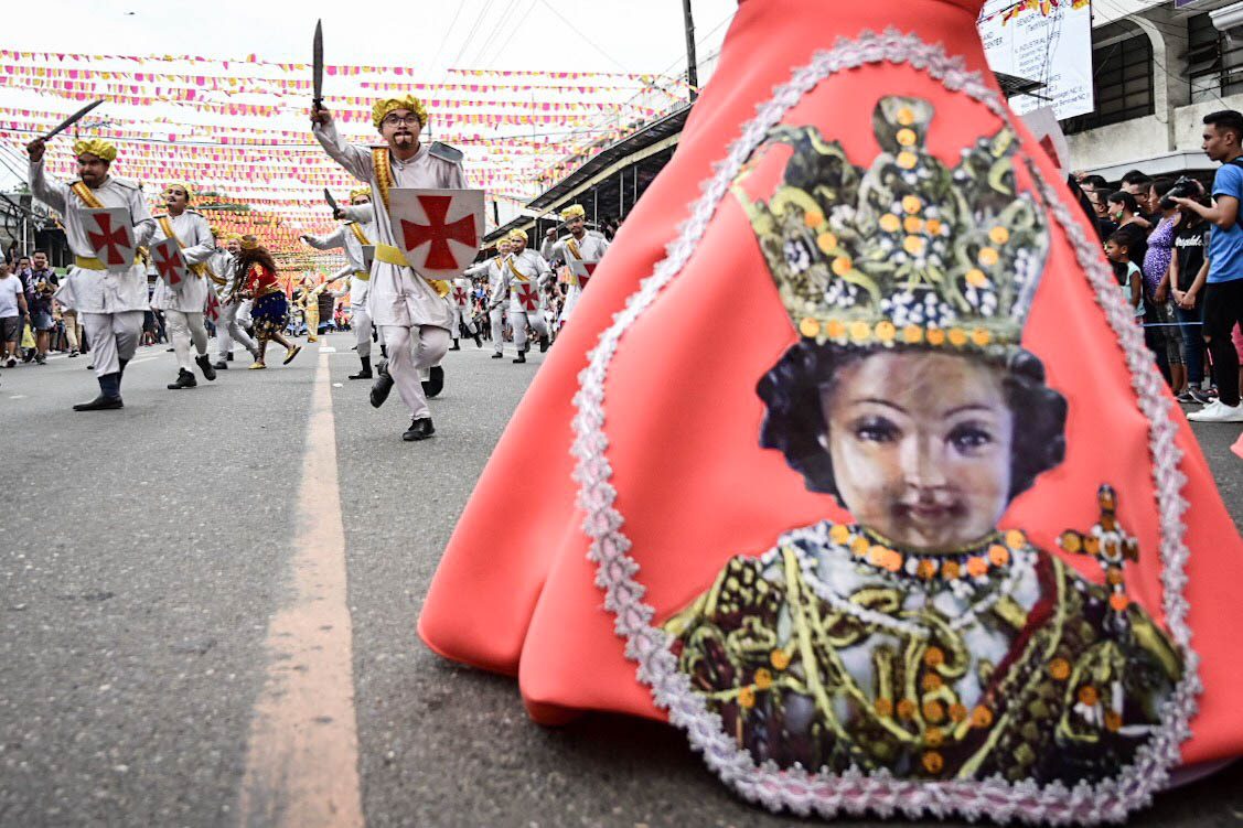 PIT SENYOR. Performers of the annual Sinulog Festival – homage to the Senyor Sto Niño (Holy Child Jesus) – parade along the streets of Cebu City on January, 20, 2019. Photo by Alecs Ongcal/Rappler  