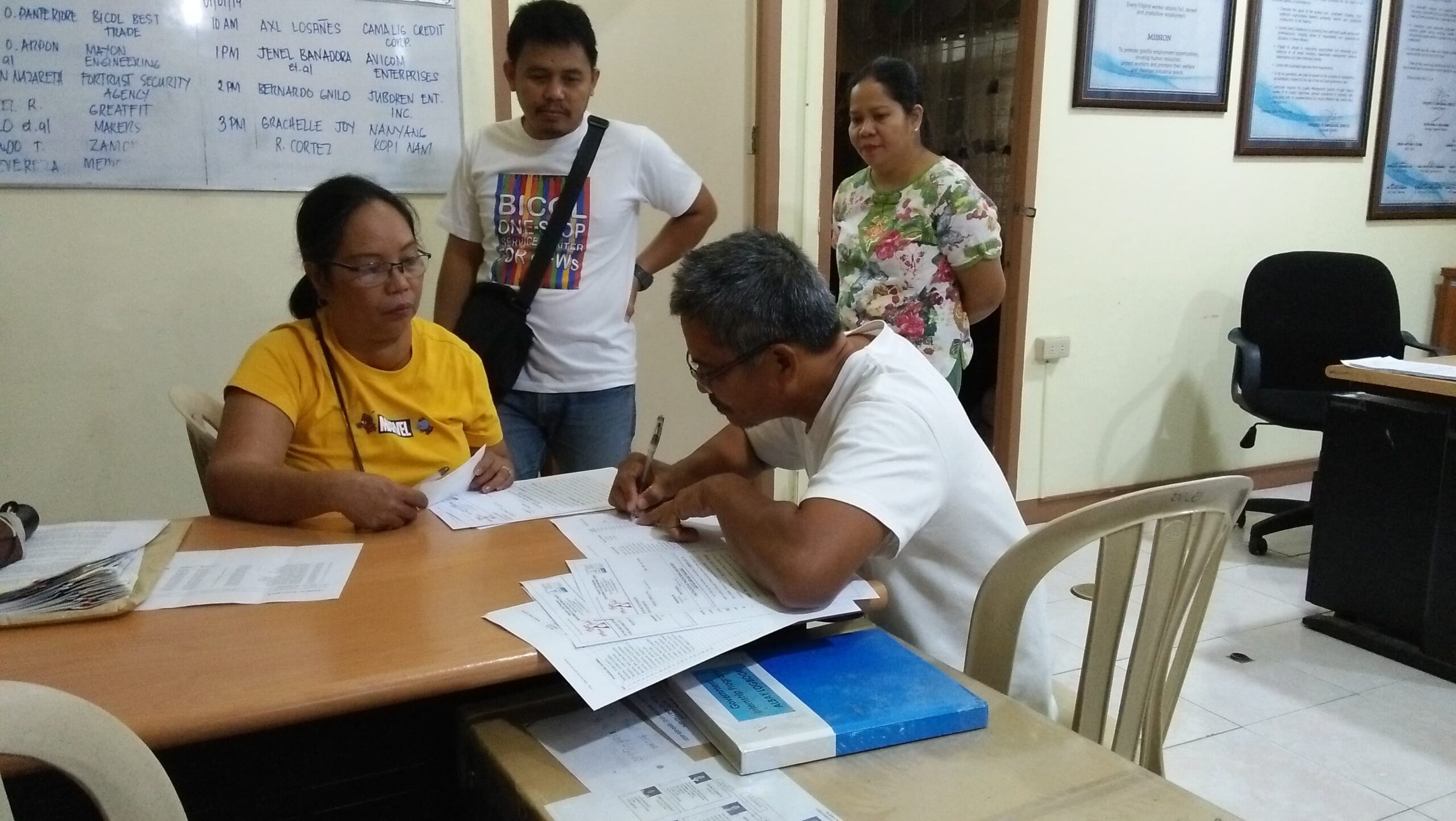 Bicol workers get due payment, employment benefits through DOLE’s SEnA