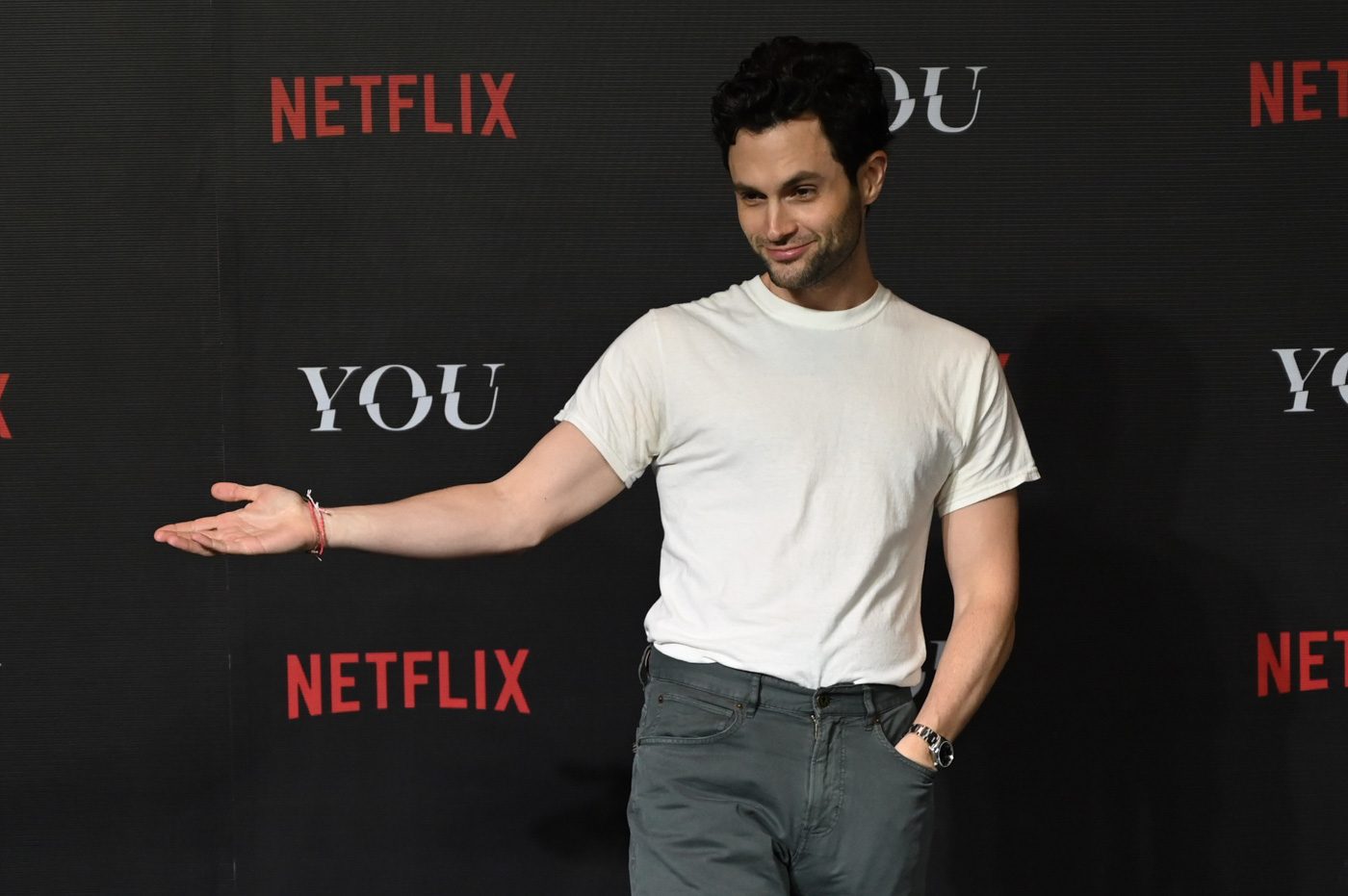 Penn Badgley is taking it ‘one creepy step at a time’ for ‘You’ season 2